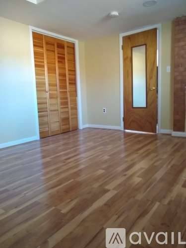 Main picture of 6415 Lee Hwy