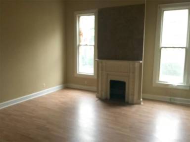 Main picture of 618 E Main St