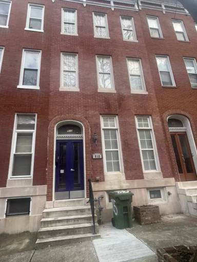 Main picture of 915 N Carrollton Ave