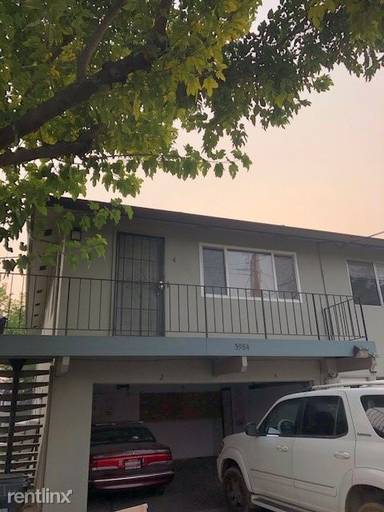 Main picture of 5984 Walerga Rd