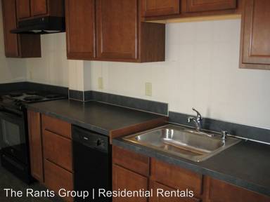 Main picture of 323 4th Ave E