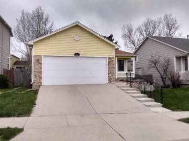 Main picture of 5225 Luster Dr