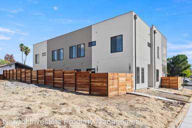 Main picture of 6101 Madison Ave