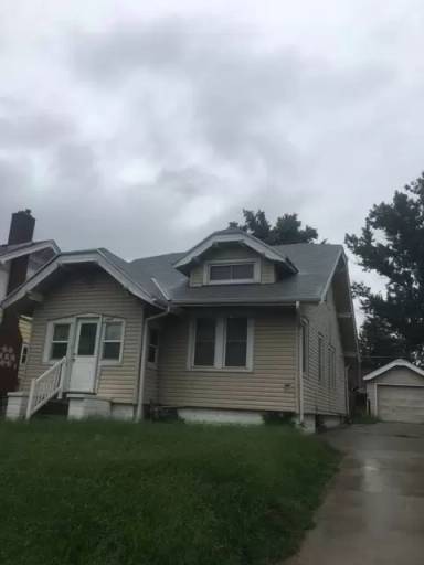 Main picture of 2434 Bauman Ave