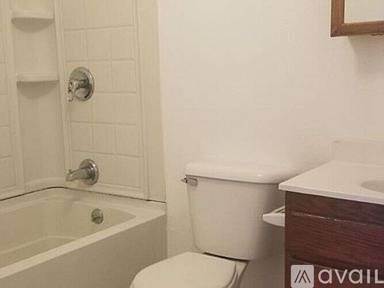 Main picture of 2637 S Manhattan Pl