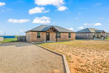 Main picture of 4008 E FM 1729