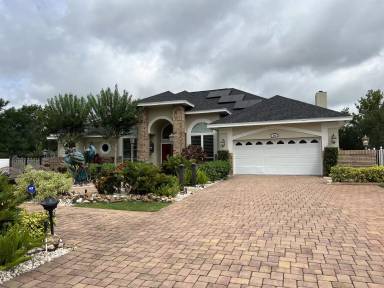 Main picture of 660 Wyckliffe Pl