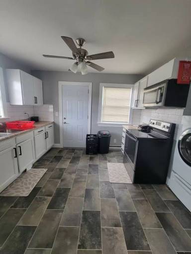 Main picture of 408 Hanbury Ave