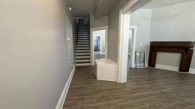 Main picture of 511 Victoria Ave