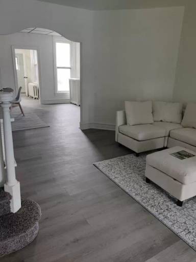 Main picture of 310 E Eleanor St
