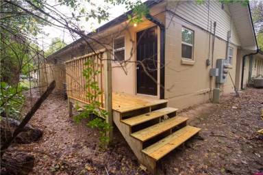 Main picture of 1230 S Dunn Ave