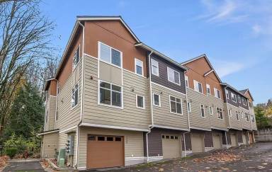 Main picture of 2249 NW Hidden Ln