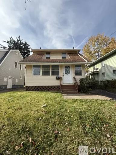 Main picture of 884 Ada St