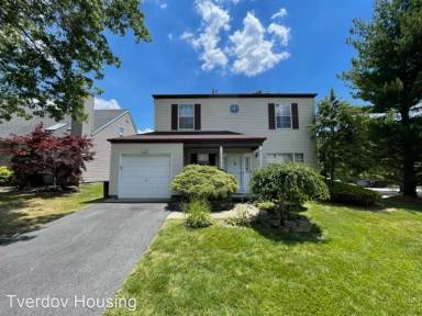 Main picture of 67 Nottingham Dr