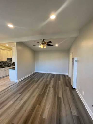 Main picture of 5124 W El Segundo Blvd