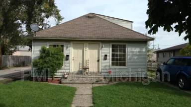Main picture of 1948 Silver Ave SE