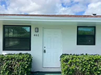 Main picture of 463 NE 139th St