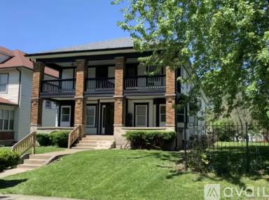 Main picture of 1306 Woodlawn Ave