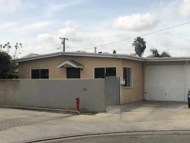 Main picture of 20826 Roseton Ave