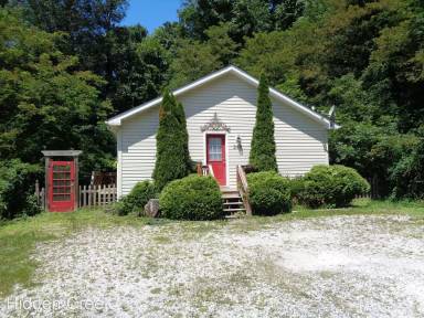 Main picture of 348 Ridgewood Dr