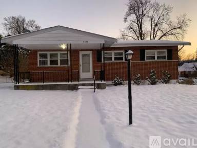 Main picture of 5073 Grosse Pointe Ln