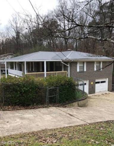 Main picture of 5453 Robin Cir