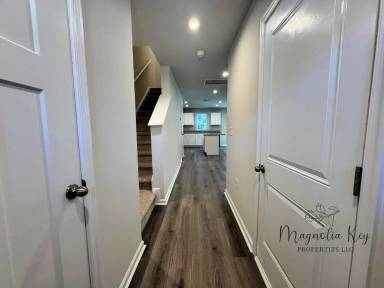 Main picture of 262 Christiana Ln