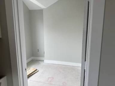 Main picture of 27 Maude St
