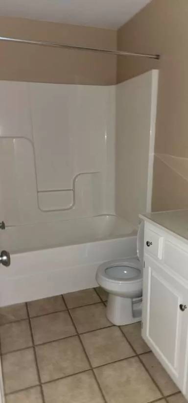 Main picture of 112 W 79th St