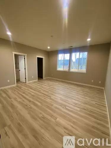 Main picture of 9809 201st St E
