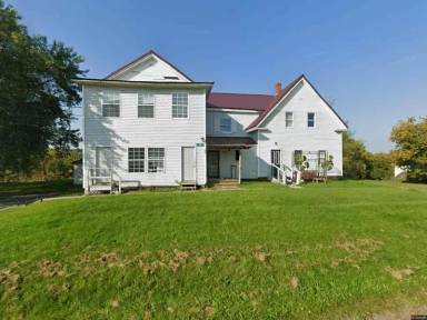 Main picture of 90 Pondview St