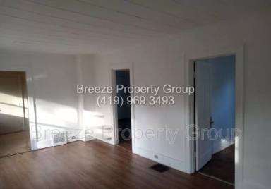 Main picture of 2050 Berdan Ave