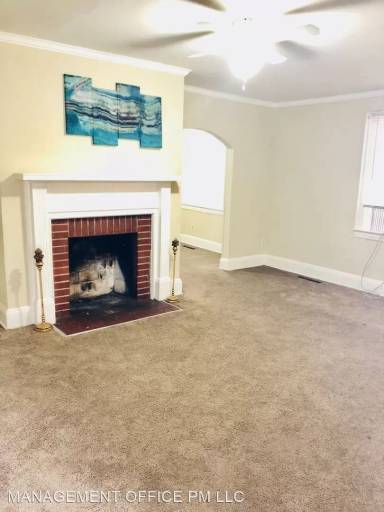 Main picture of 815 W Davidson Ave
