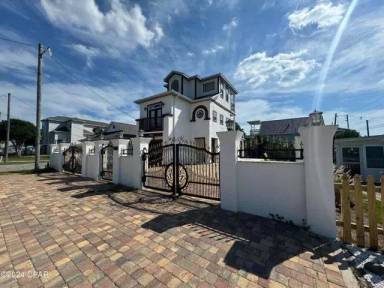 Main picture of 21821 Palm Ave