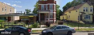 Main picture of 1229 E 71st St