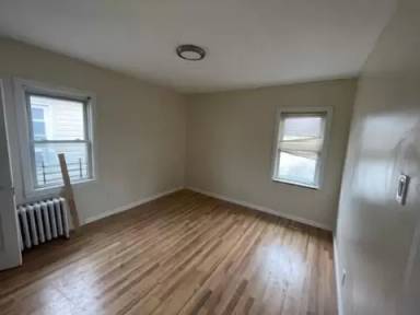 Main picture of 1388 E 57th St