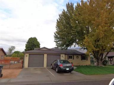Main picture of 137 Sunset Cir