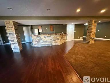 Main picture of 1138 Lakecrest Ct