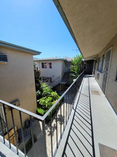 Main picture of 3017 W 2nd St