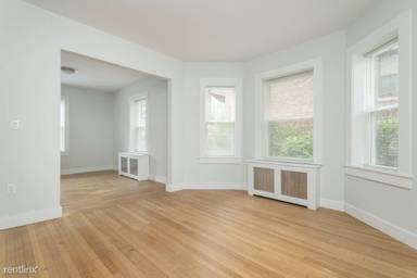 Main picture of South St.