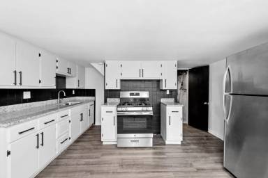 Main picture of 1721 Mount Joseph St