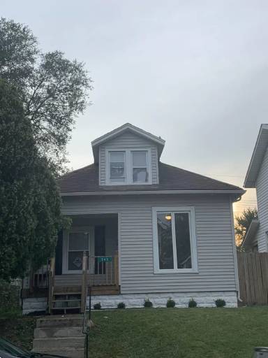 Main picture of 345 S Ogden Ave