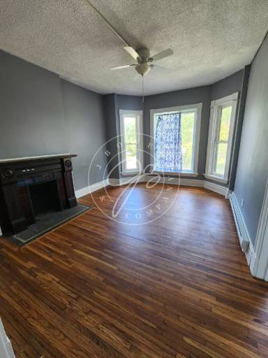 Main picture of 1012 N Superior St