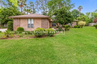 Main picture of 771 Ennis Dr