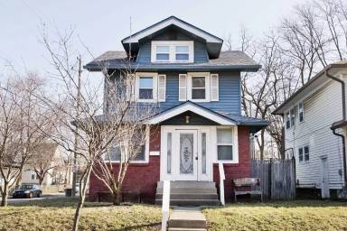Main picture of 1037 N Temple Ave