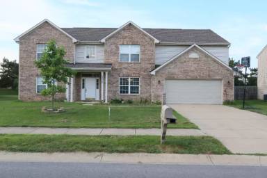 Main picture of 12102 Raiders Blvd