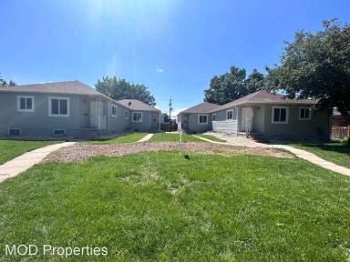 Main picture of 2415 S Marion St