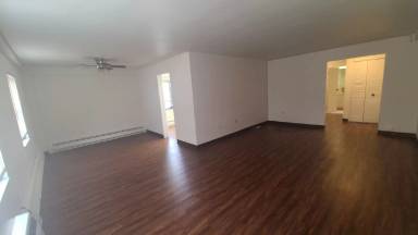 Main picture of 15 Bower Hill Rd