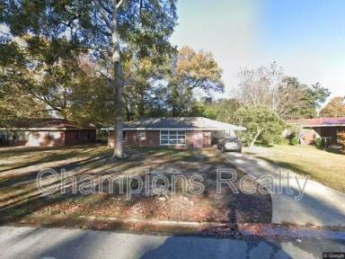 Main picture of 2051 Somerset Ave