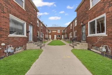 Main picture of 764 Woodmere St